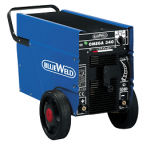 <p> Сварочные аппараты серии Omega — это надежные итальянские выпрямители от производителя Blueweld. Отличительная особенность данной линейки выпрямителей — минимальное количество брызг во время проведения сварочных работ. Легкость управления и плавность регулировки сварочного тока осуществляется за счет использования удобной ручки на панели управления аппарата.<br />
<br />
Максимальный сварочный ток аппарата Omega 340 — 320 Ампер. Это позволяет применять для сварочных работ электроды диаметром до 5 мм. В стандартную комплектацию выпрямителей Omega принадлежности для сварки не входят. При необходимости дополнительные аксессуары можно приобрести отдельно.</p>
<p> Сварочный аппарат снят с производства!</p>