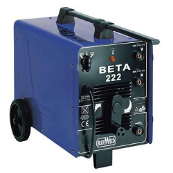 <p>   Сварочные аппараты Beta — это линейка трансформаторов переменного тока для ручной электродуговой сварки методом ММА. Отличительной особенностью трансформаторов Beta является возможность использования как напряжения 220В, так и напряжения 380В. Высокоэффективное воздушное охлаждение и наличие термозащиты гарантируют надежную и стабильную работу трансформатора.<br />
<br />
   Beta 222 — самый миниатюрный и легкий трансформатор из всей линейки аппаратов Beta. Несмотря на относительно небольшие габариты и мощность сварочный ток может достигать значения 200 Ампер. Это позволяет использовать различные типы электродов диаметром от 2 до 4 мм. Предлагаемый сварочный трансформатор не имеет в комплекте принадлежностей для сварки. Все необходимые вспомогательные аксессуары указаны во вкладе «Опционные наборы» и приобретаются отдельно.</p>
<p>    Сварочный аппарат снят с производства!</p>