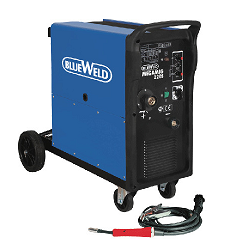 <p>   Blueweld Megamig 220S — это надежный итальянский сварочный полуавтомат, который используется для сварки проволокой сплошного сечения в среде защитного газа, а также может быть использован для Mig пайки. Сварочный аппарат Megamig 220S имеет простую и удобную панель управления, а также поддерживает возможность сварки точками с электронной регулировкой времени сварки.<br />
<br />
   Полуавтомат Megamig 220S поставляется с принадлежностями для сварки методом Mig-Mag, полная информация о которых представлена во вкладке «Комплектация». Во вкладке «Наборы и аксессуары» отображены все принадлежности, которые можно приобрести для этого аппарата отдельно.</p>
<p><a href="http://www.weld-russia.ru/blueweld-manual/Megamig_220s_821376.pdf">Скачать паспорт и инструкцию по эксплуатации к аппарату Blueweld Megamig 220S.</a></p>