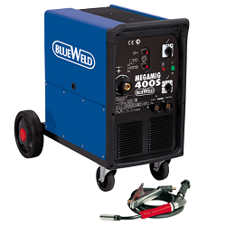 <p>   Megamig 400S — итальянский полуавтомат для сварочных работ различными методами: сварка проволокой в среде защитного газа, сварка порошковой проволокой, а также Mig пайки. Аппарат Megamig 400S можно использовать с различными материалами, такими как сталь, нержавеющая сталь, алюминий и т.д. Значение сварочного тока может достигать до 400 Ампер, что позволяет использовать проволоку диаметром 1.6 миллиметра.<br />
<br />
   Отличительные особенности данного полуавтомата:<br />
   — Наличие в комплектации принадлежностей для сварки<br />
   — Выносной 4-х роликовый механизм для подачи проволоки<br />
   — Возможность сварки точками с регулировкой времени сварки<br />
   — Регулировка напряжения сварочной дуги<br />
   — Возможность применения шланг-пакета длиной 10 метров</p>
<p><a href="http://www.weld-russia.ru/blueweld-manual/Megamig_400s_827412.pdf">Скачать паспорт и инструкцию по эксплуатации к аппарату Blueweld Megamig 400S.</a></p>