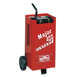 <p>   Пуско-зарядное устройство на колёсах Major 420 Start подходит для всех типов автомобилей, фургонов и легковых грузовиков. Major 420 Start оборудован защитой от перегрузки и изменения полярности, оснащён переключателем для выбора режима нормальной и ускоренной зарядки (Boost), имеется индикация зарядного и пускового тока.</p>
<p><a href="http://www.weld-russia.ru/blueweld-manual/MAJOR_420_829811.pdf">Скачать паспорт и инструкцию по эксплуатации к аппарату Major 420 Start</a></p>