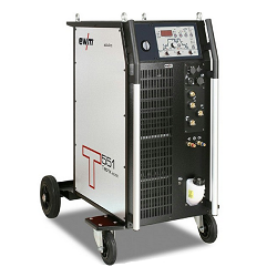 <p>TETRIX 551 AC/DC COMFORT activArc FWD - сварочный аппарат аргонной сварки (Tig) постоянным и переменным током с жидкостным охлаждением.</p>