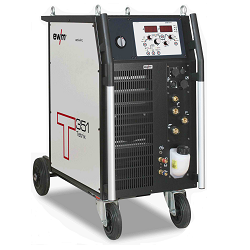 <p>TETRIX 351 AC/DC SYNERGIC activArc FWD - сварочный аппарат аргонной сварки (Tig)  постоянным и переменным током с жидкостным охлаждением.</p>